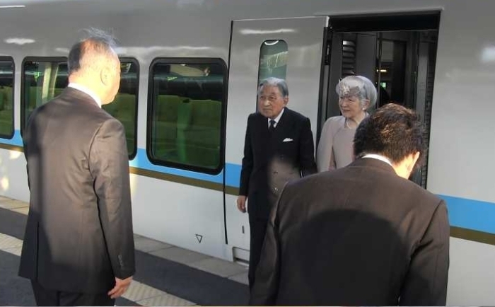 志摩市長両陛下お出迎え