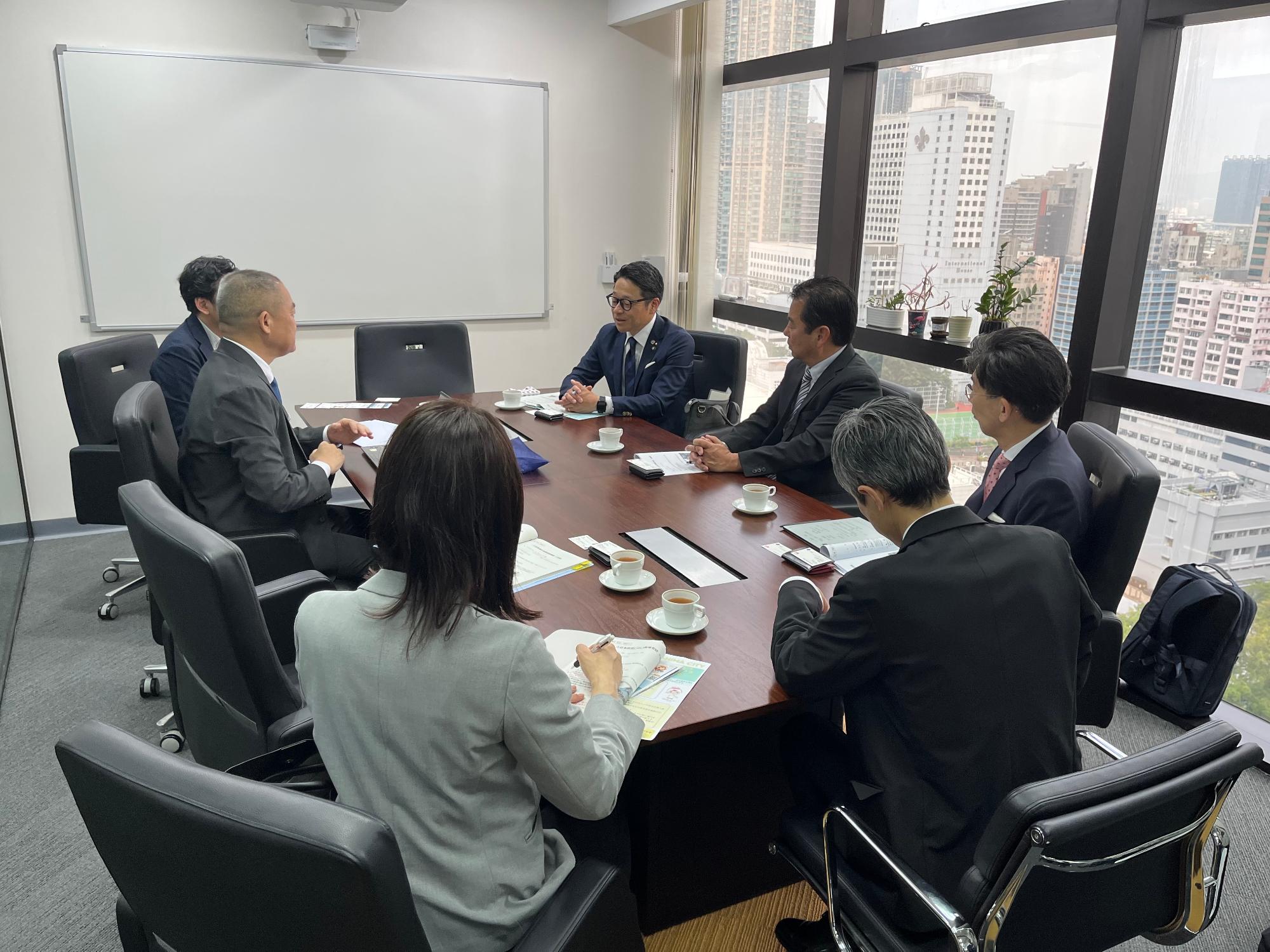 日本航空株式会社香港支店にて 国際便の現状や今後の動向について意見交換