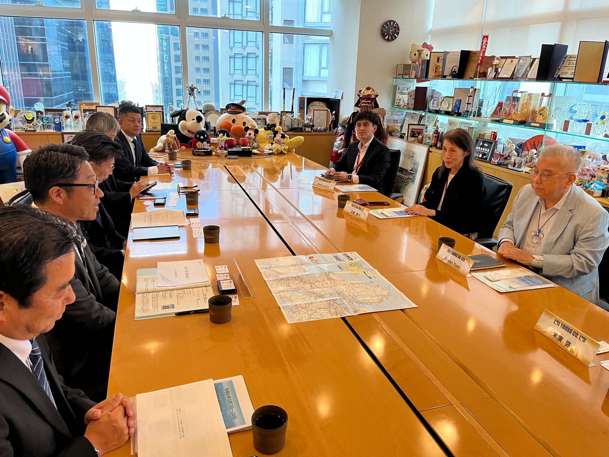 EGLTOURS COMPANY 事務所にて 志摩の滞在を増やすコンテンツについて意見交換