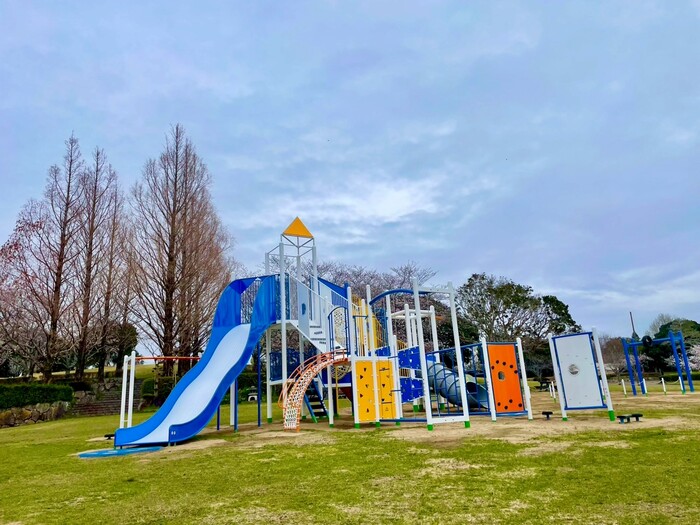 阿児ふるさと公園(複合遊具)