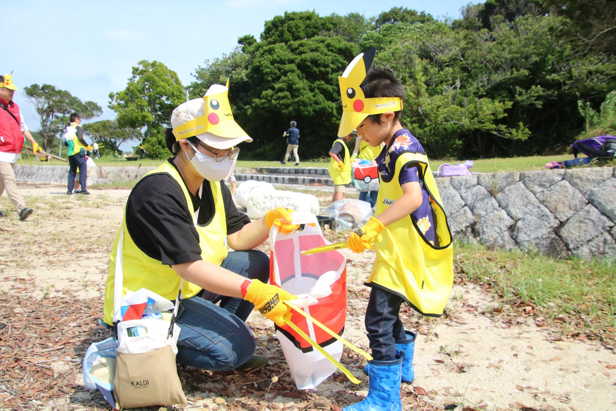 20230708まちの話題ポケモンピカピカ団02