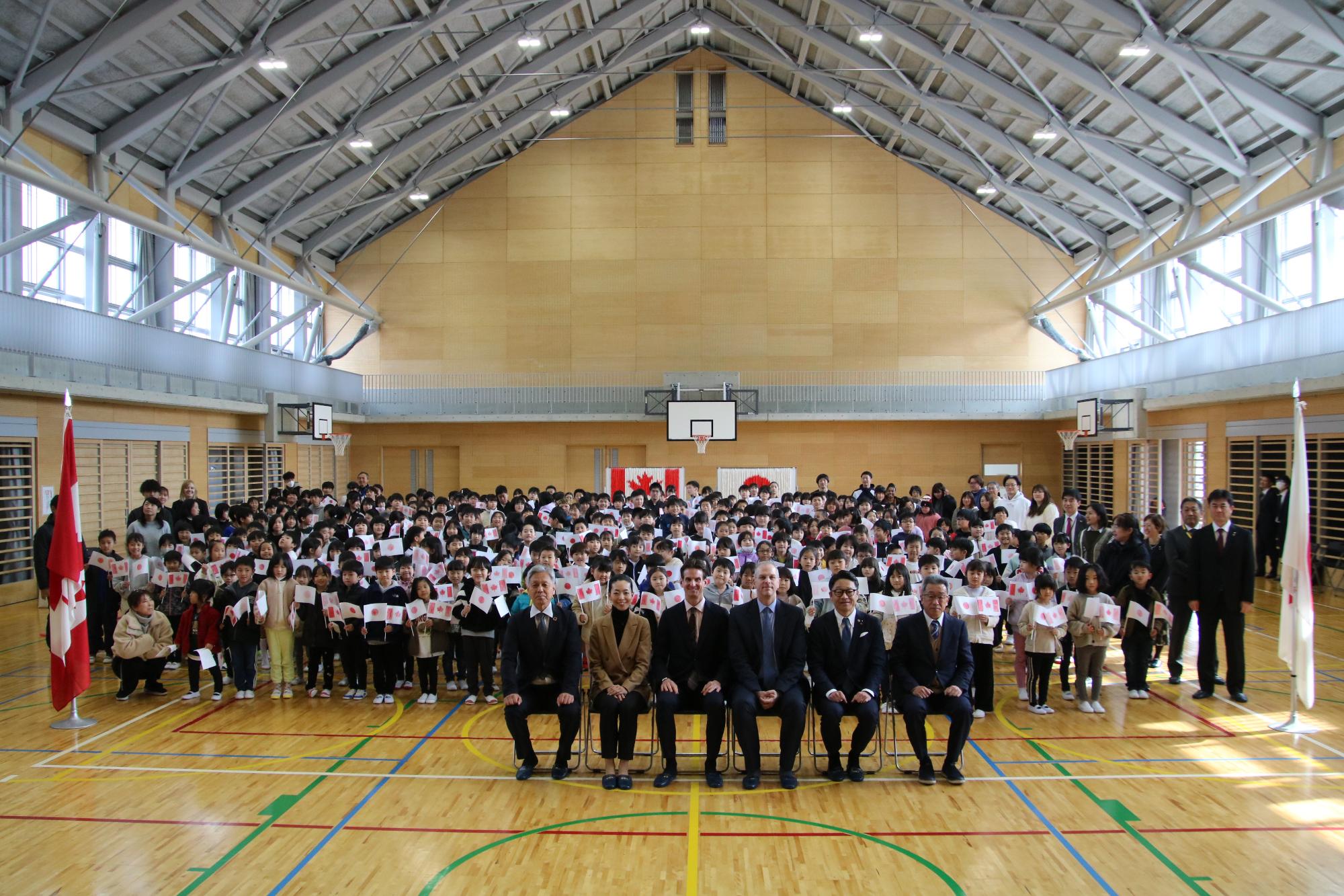 20240201カナダ東海小学校訪問