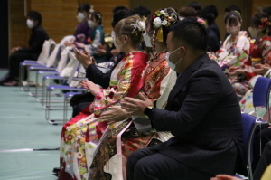 式典に参加した新成人たち